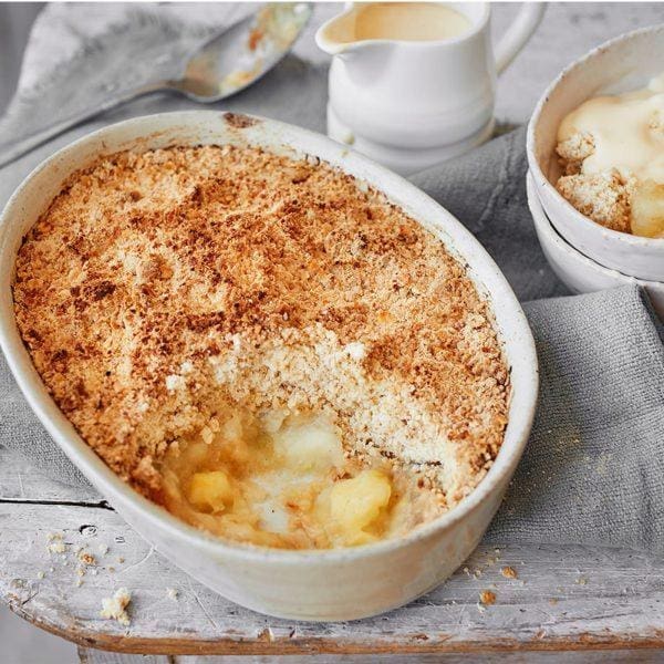 Apple Crumble Serves 4