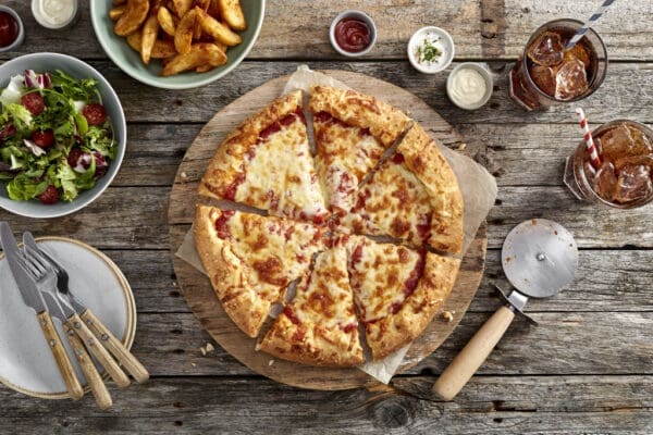 Chicago Town Pizza 2 Go Takeaway Cheese 2 x 630g (4 Pack)
