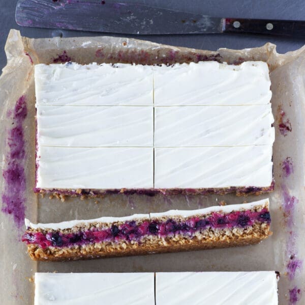 Peck Yogurt Topped Apple and Blackcurrant Flapjack