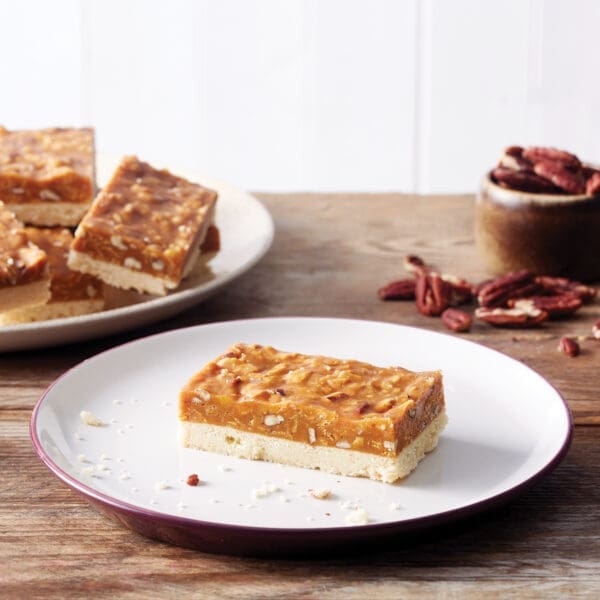 Butterscotch Pecan Traybake