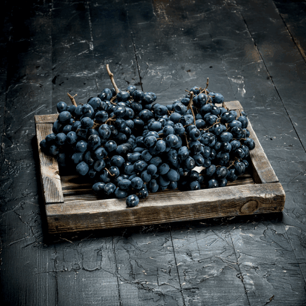 Seedless Black Grapes