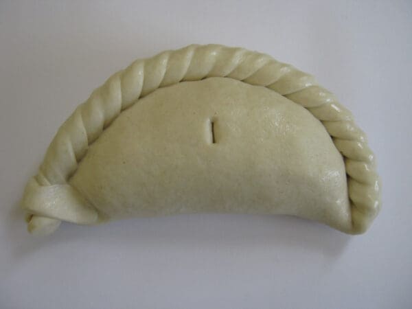 Proper Cornish Traditional Steak Pasty - Image 2