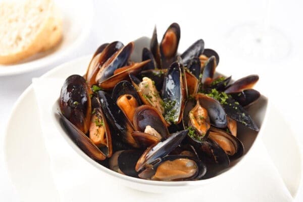 Whole Shell Mussels